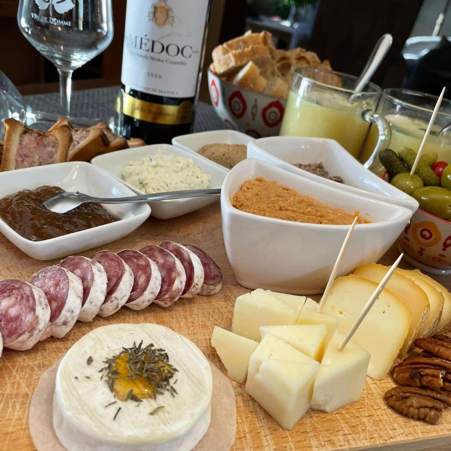 Bed and Breakfast Repos Chez Margot Fajoles Экстерьер фото